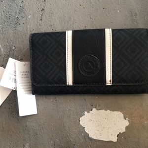 Liz Claiborne wallet